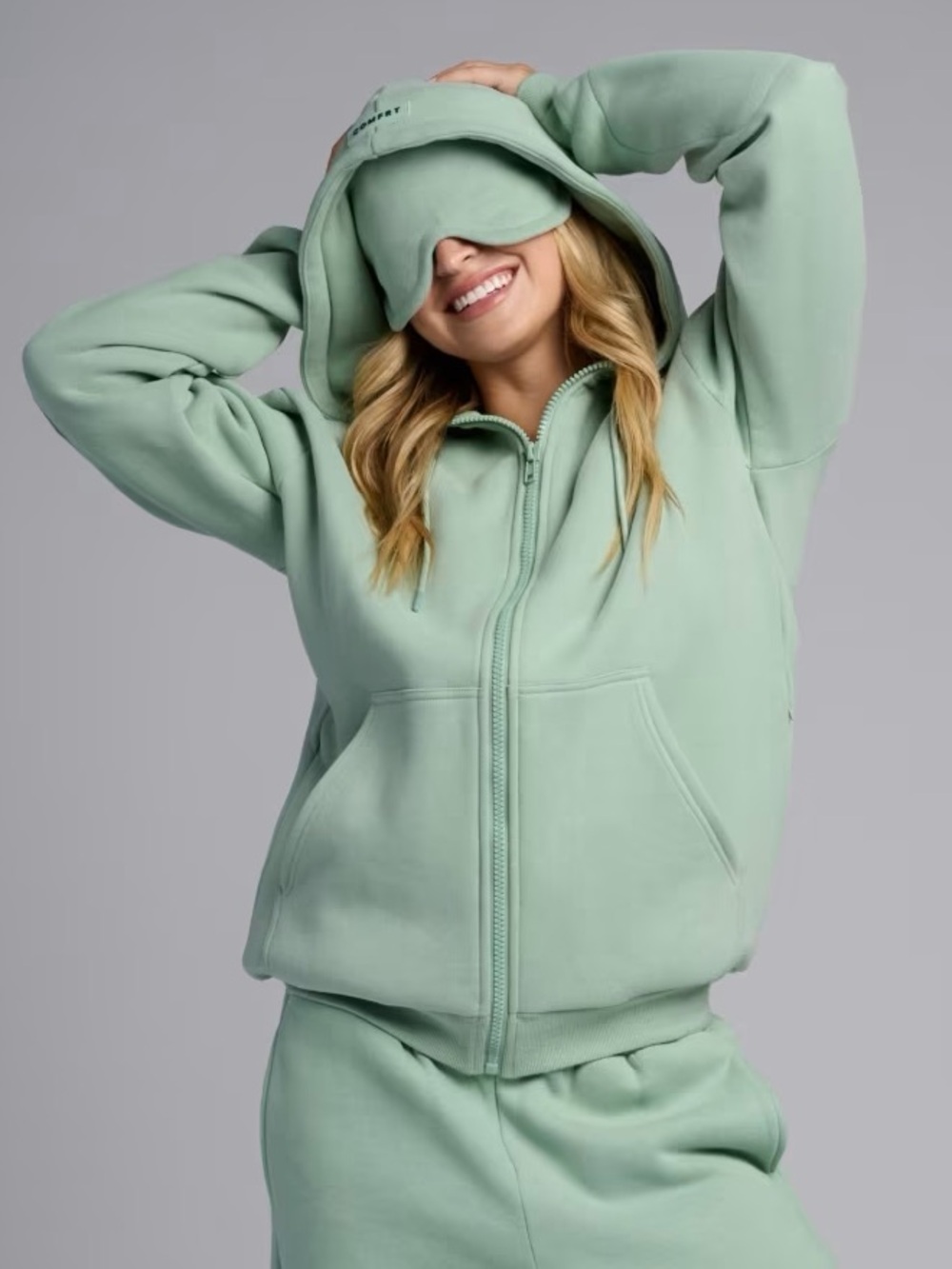 Comfrt NEW Oversized Airplane Mode Travel Zip Hoodie Aloe XS